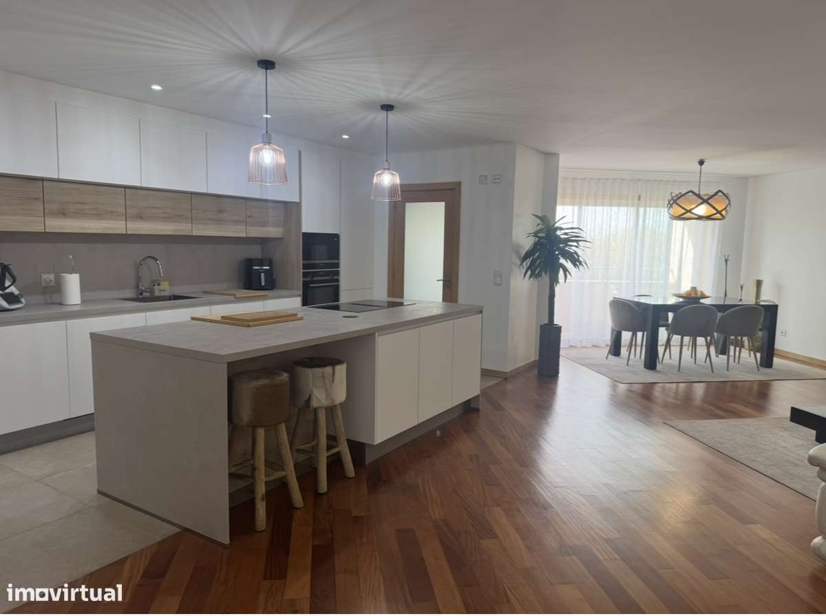 T3 em Lavra para venda com terraço e piscina a 100mts da praia - Grande imagem: 5/18