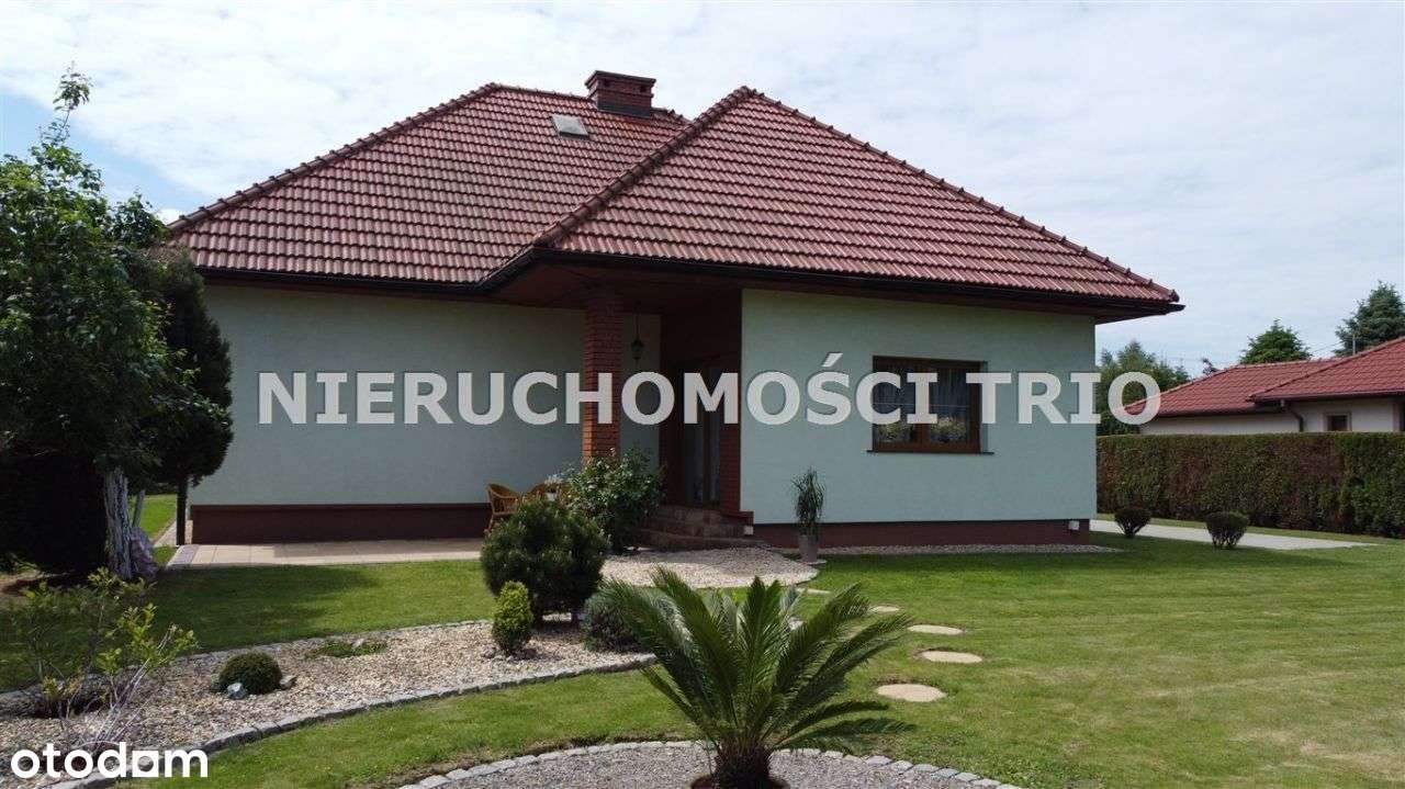 Komfortowy dom z ogrodem-12