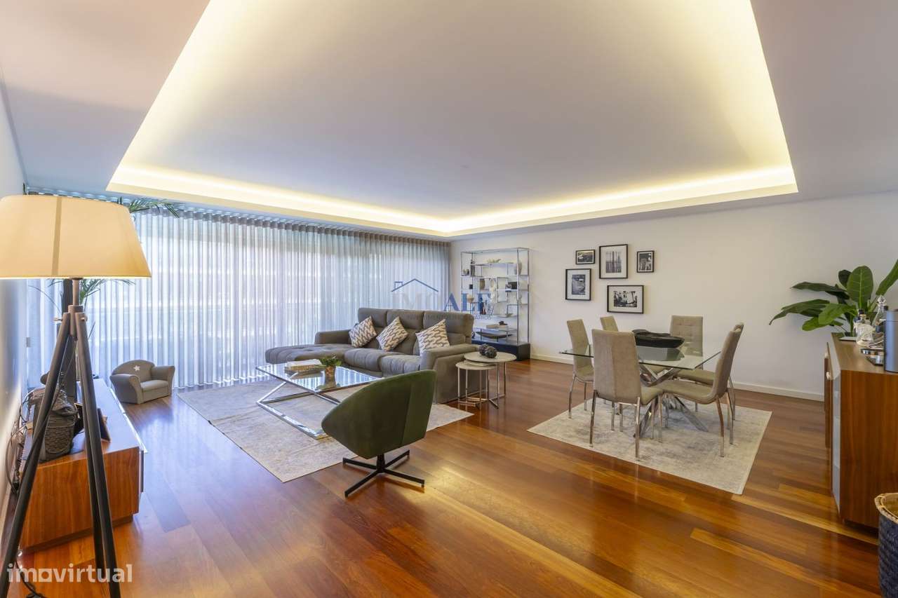 Apartamento no Condomínio Garden Residence, com piscina - Grande imagem: 4/44