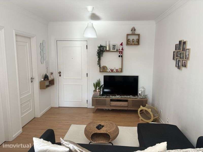 Apartamento T1 junto à Praia Salgueiros - Grande imagem: 5/12