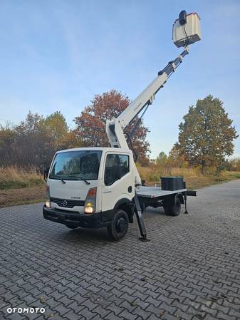 Nissan Cabstar . SOCAGE T20 . 20metrów . - 5