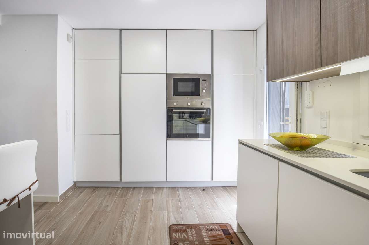 Moradia T3+1 garagem box jardim Quinta do Conde Sesimbra-10