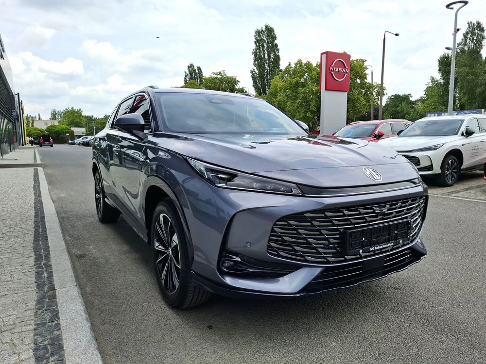 MG HS 2025