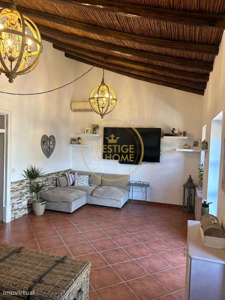 Moradia T3 com piscina, vistas panorãmicas para a cidade, serra e mar - Grande imagem: 3/19