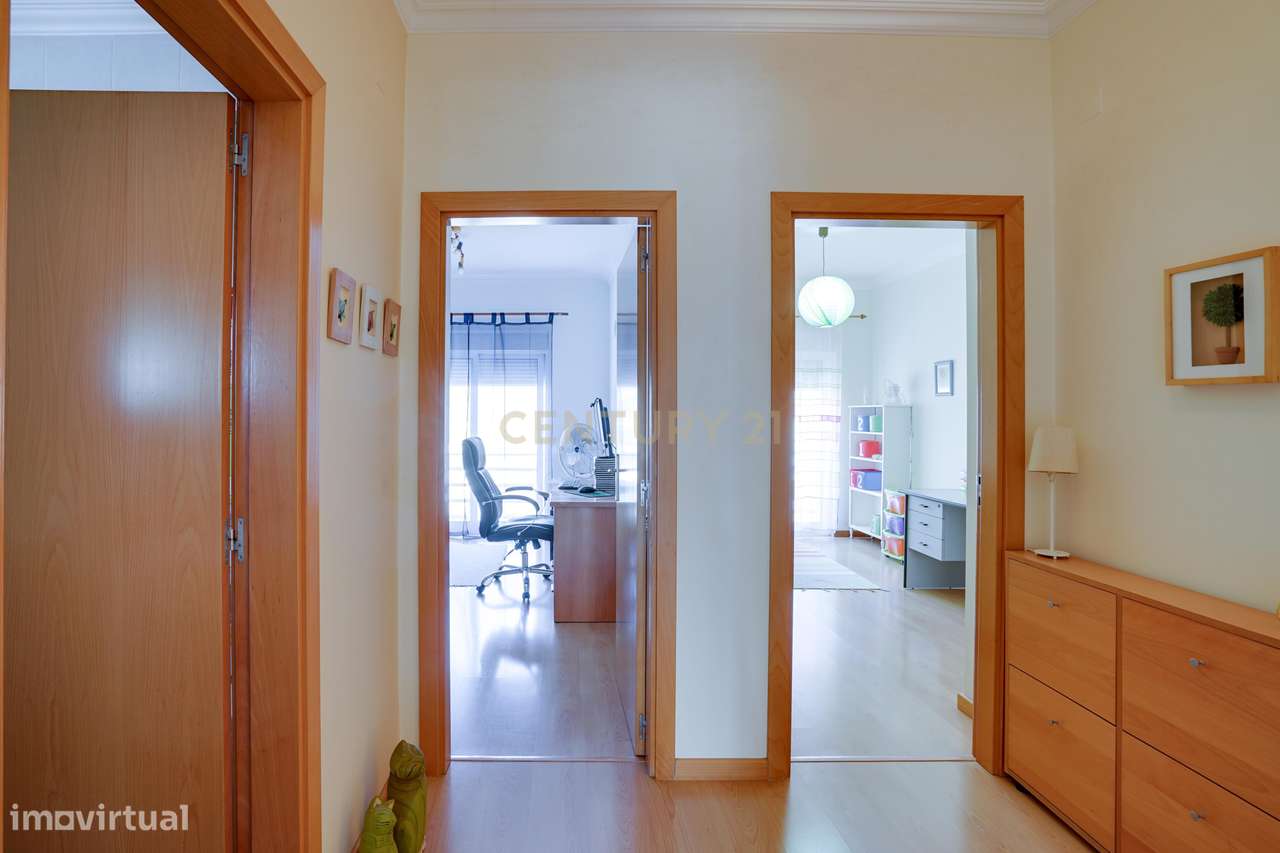 Apartamento T3 Excelentes áreas-11