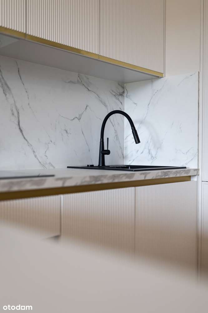 W pełni umeblowane i wyposażone w standardzie premium na sprzedaż - Pełny obrazek: 2/20