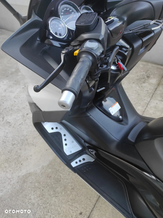 Yamaha Tmax - 13