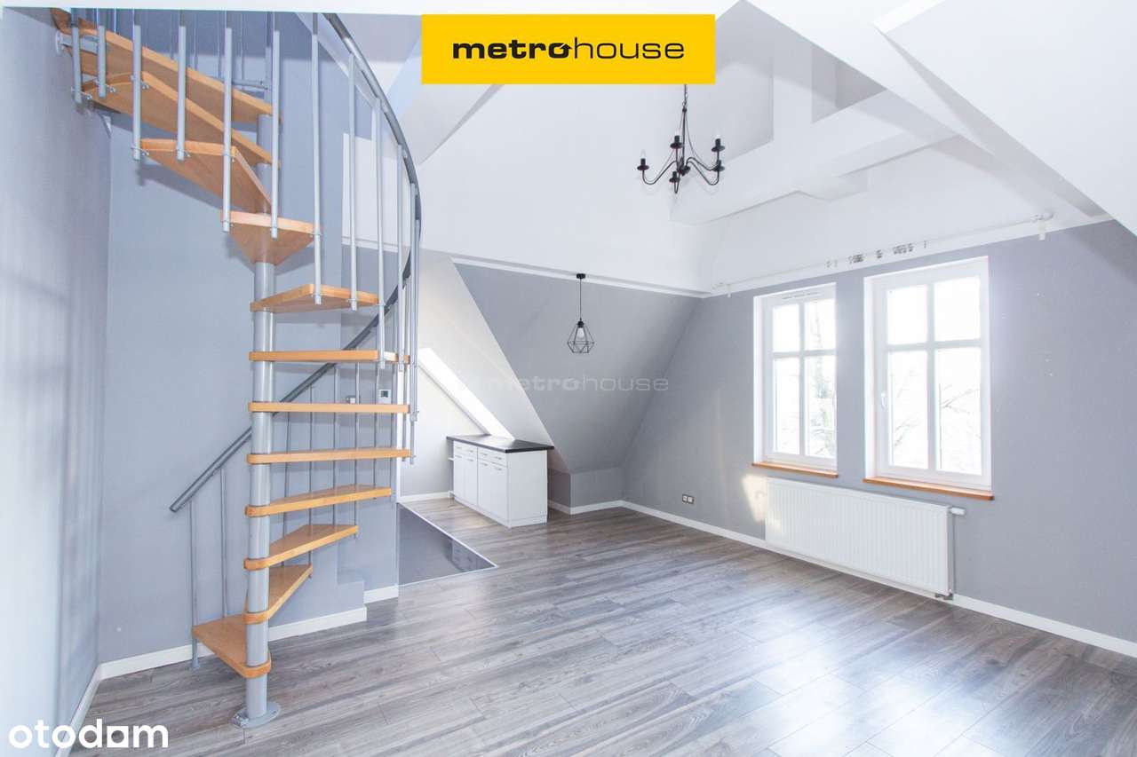 Dwupoziomowe mieszkanie w Białogardzie.-0