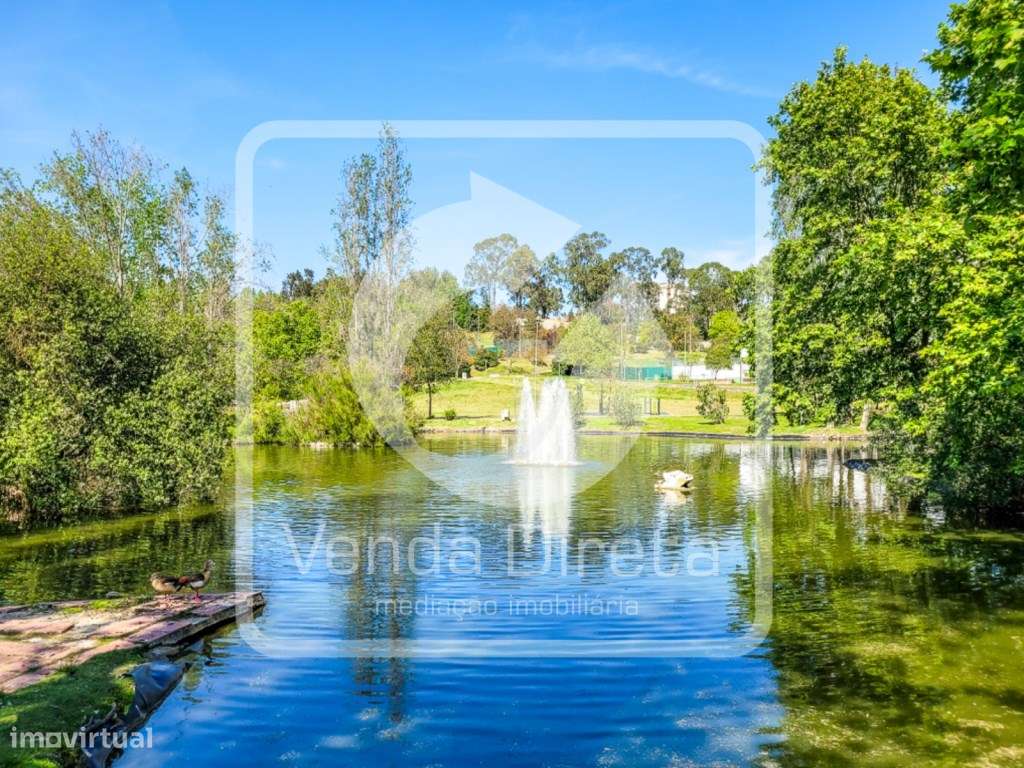 Moradia T4 Duplex com Logradouro perto da Estação Fluvial do Barreiro.-22