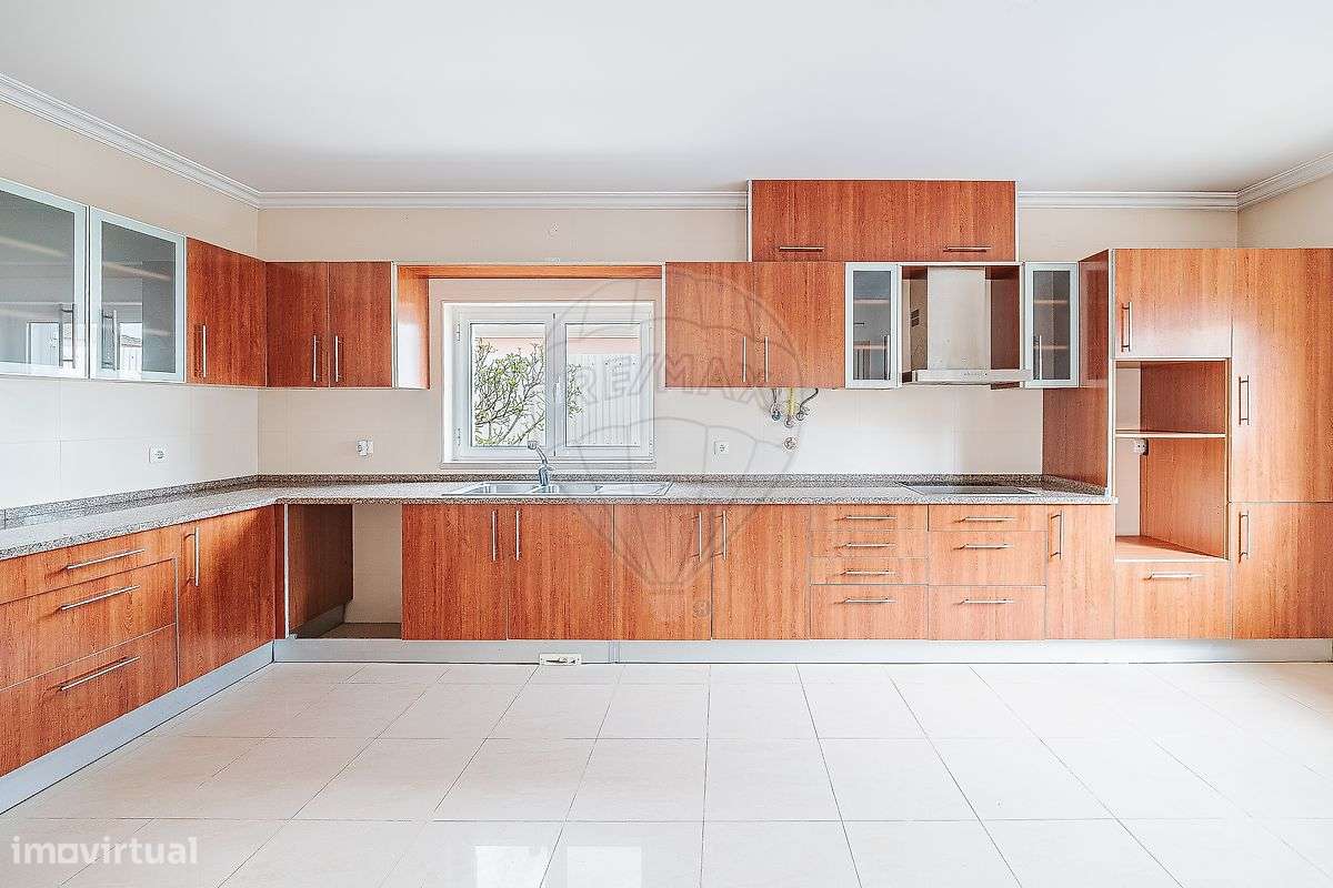 Moradia T4 para venda-13