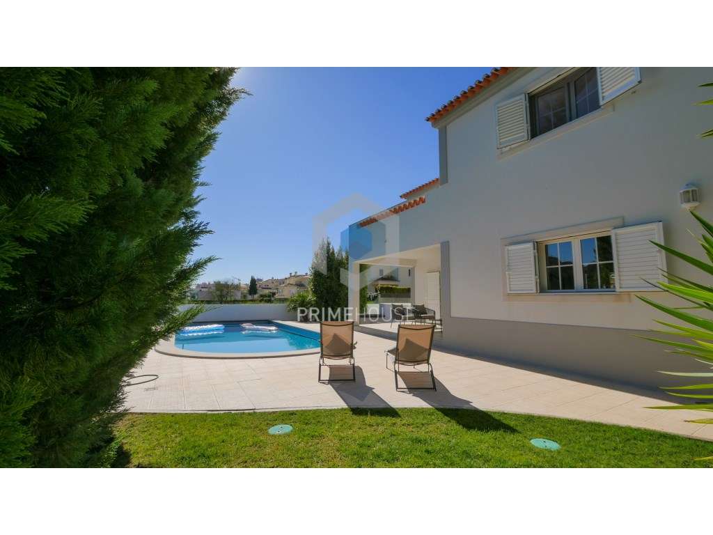 Moradia T5 com piscina na Quinta do Hilário - Grande imagem: 2/60