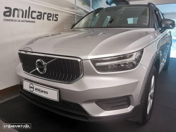 Volvo XC 40 2.0 D3 Momentum Geartronic - 3