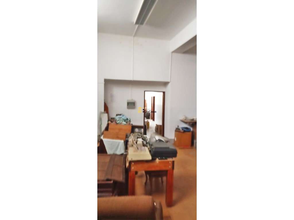 4 Frações para Venda | Centro de Lamego-21