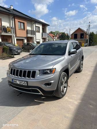 Jeep Grand Cherokee - 1