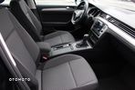 Volkswagen Passat 2.0 TDI EVO Essence DSG - 6