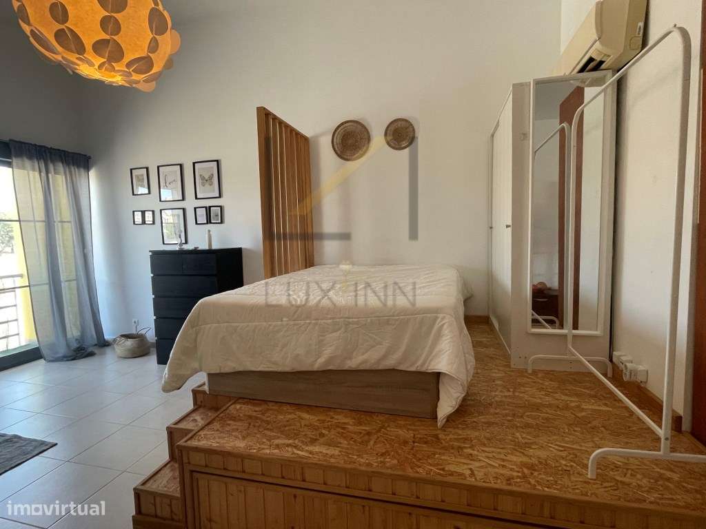 Apartamento T0, Mobilado e Equipado, Urb. Palmela VIllage situado n...-3
