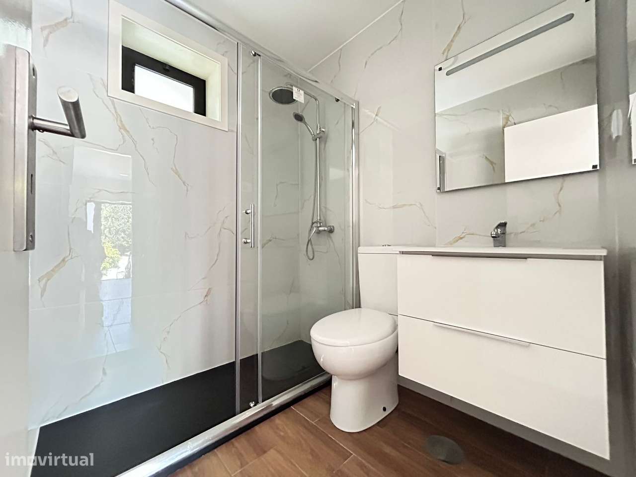 Moradia Bifamiliar  renovada T2+T1, Baguim do Monte-9