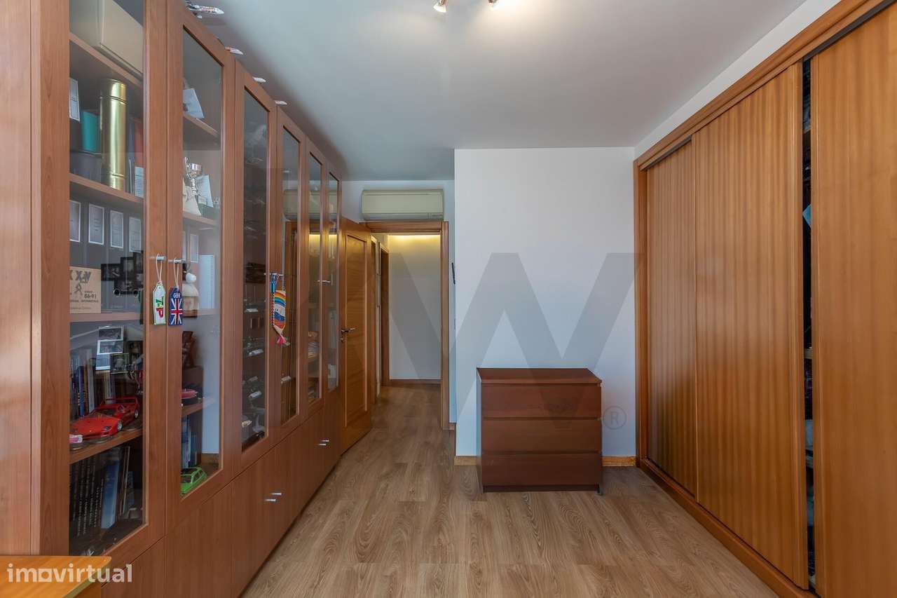 T3 com duas suites e dois lugares de garagem (Box) | Terraços do Marqu-35