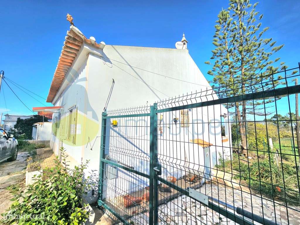 Quinta tipicamente algarvia constituída por 2 urbanos, terreno e 2 ... - Grande imagem: 3/36