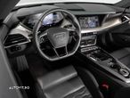Audi e-tron quattro - 11
