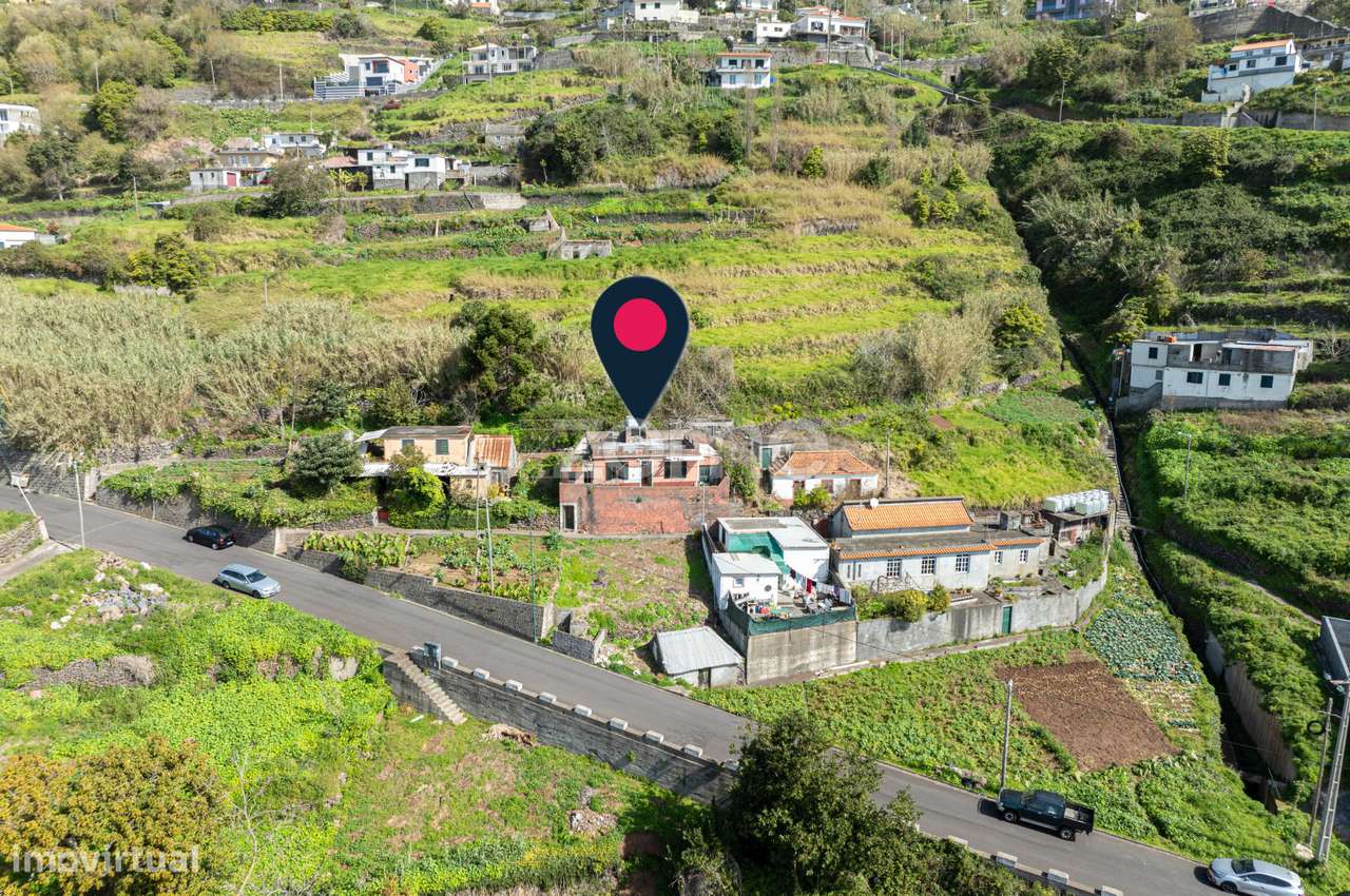 Moradia T2 Térrea para Recuperar – Arco da Calheta - Grande imagem: 4/23