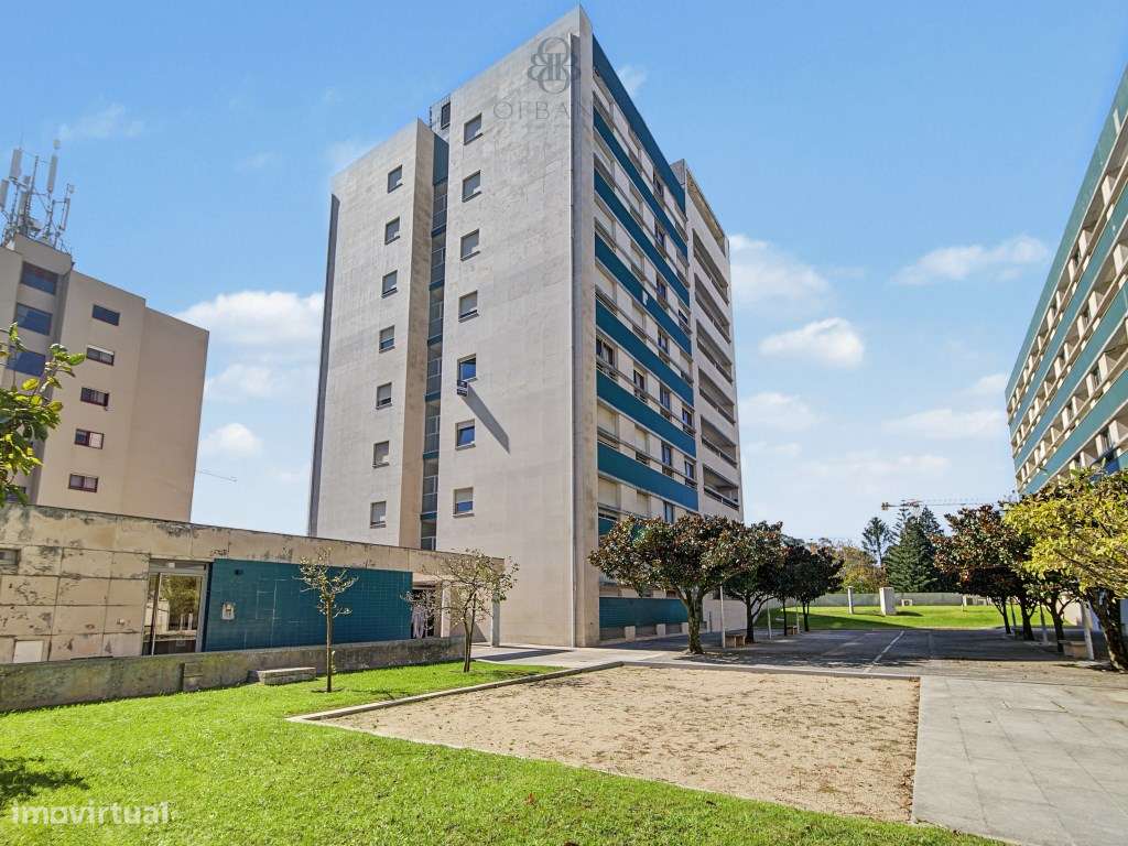 T2 com Suite e Garagem no Centro de Moreira | Maia-0