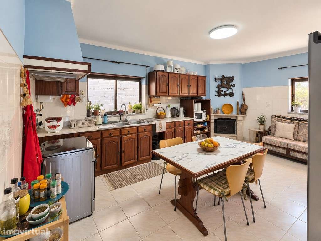 MORADIA 195 m² COM POTENCIAL PARA 2 HABITAÇÕES | PRÓXIMA DAS PRAIAS...-46