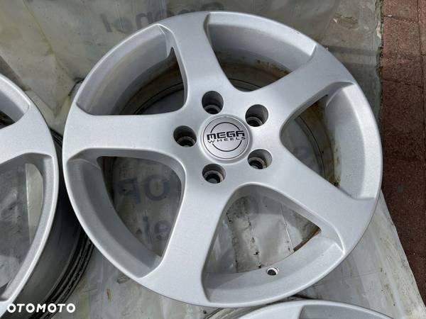 Felgi Nissan Renault 5x114,3 6,5J 16" ET38 264 - 6