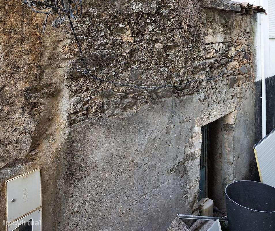 Moradia T1 para venda - Grande imagem: 2/7