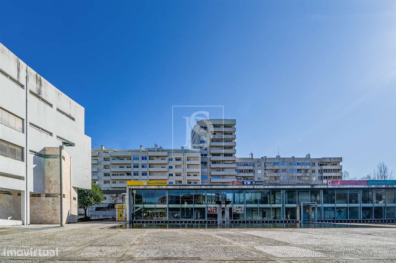 Loja  Venda em Braga (São Vítor),Braga - Grande imagem: 2/34
