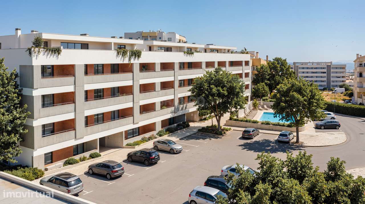 Apartamento moderno de 2 quartos próximo à praia e campo de golfe-16