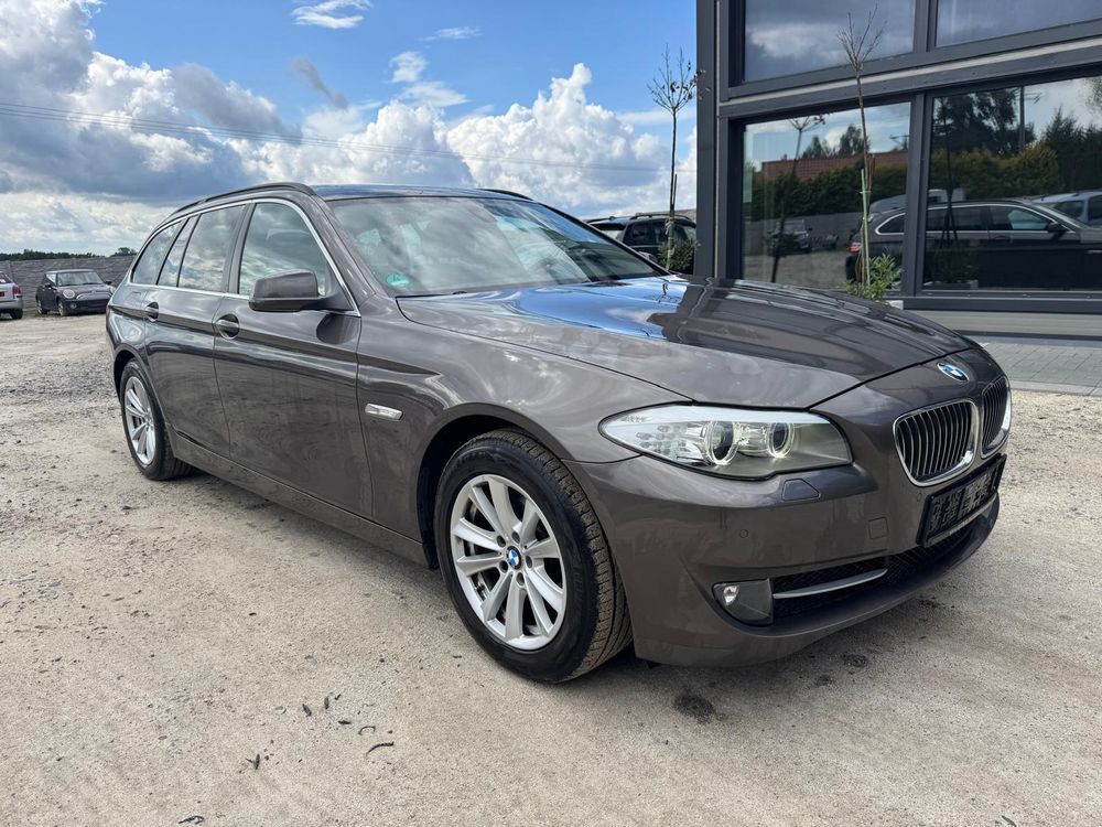 BMW 5 Series F10/F11 (2009-2017) 520d Luxury Line 2011