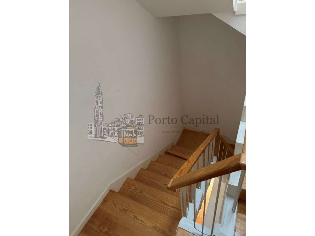 Apartamento T2 com Excelente Exposição Solar - Grande imagem: 4/25