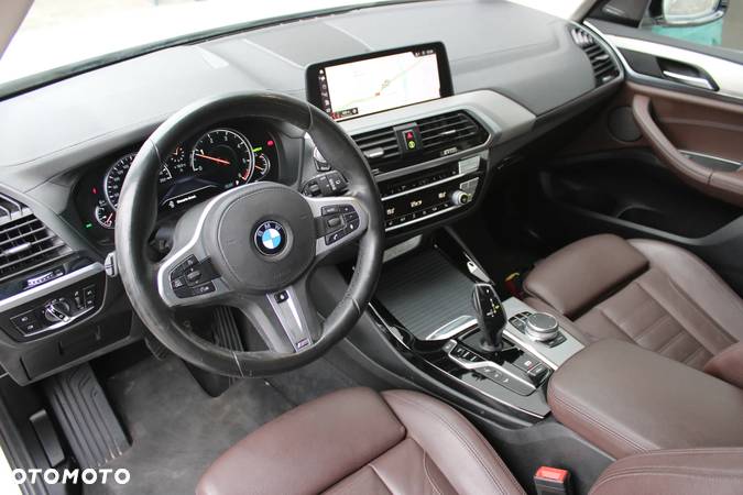 BMW X3 xDrive25d Luxury Line - 11