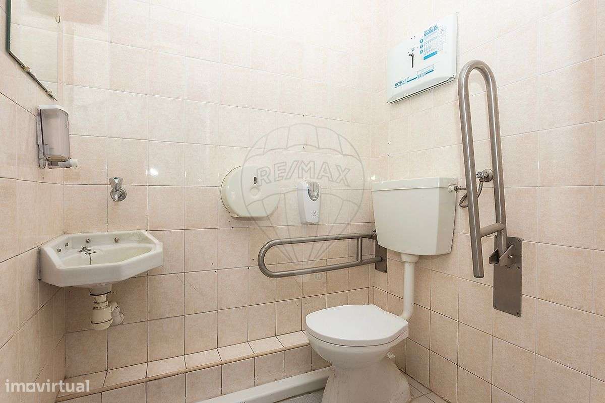 Escritório T4 para arrendamento - Grande imagem: 5/11