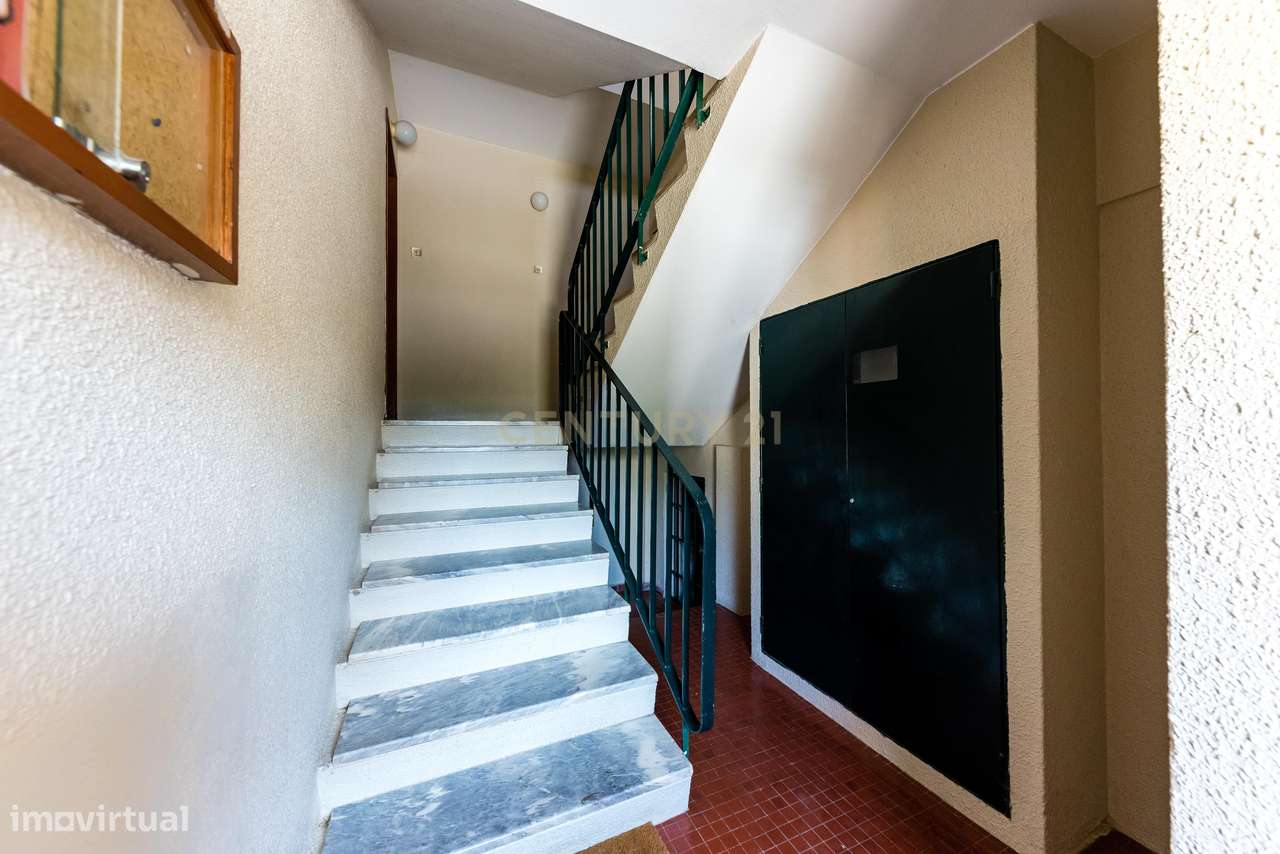 Apartamento T2 pronto a habitar Vialonga-14