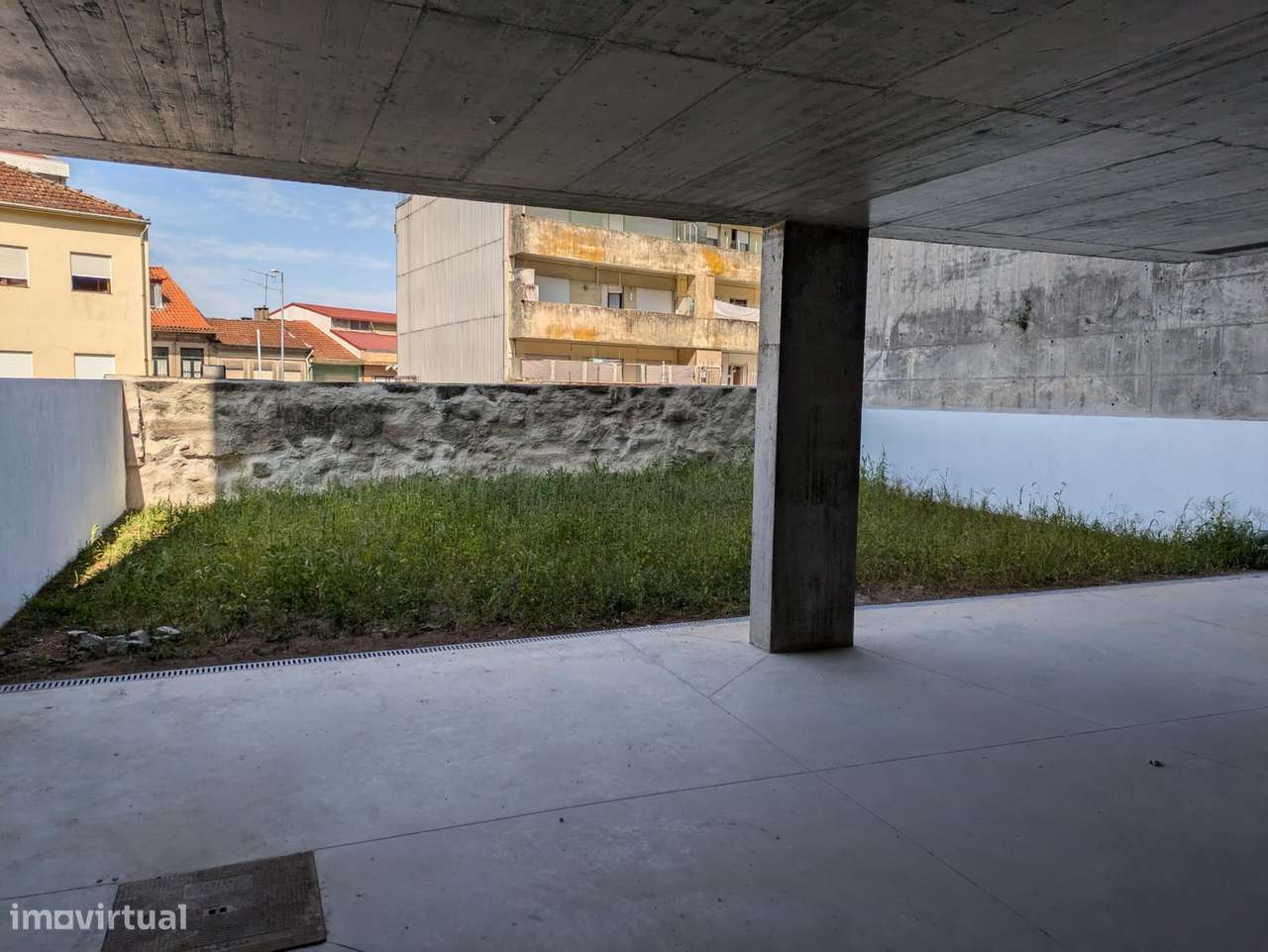 T0 C/Novo - Costa Cabral, Paranhos, Pronto habitar-0