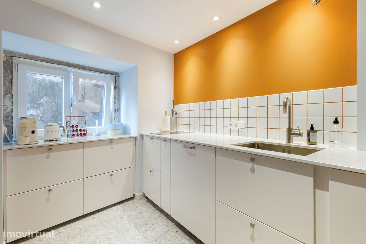 T1+1 renovado na Graça | Cozinha equipada | Pronto a habitar-18
