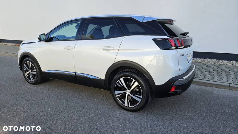 Peugeot 3008 1.2 PureTech Allure S&S - 3