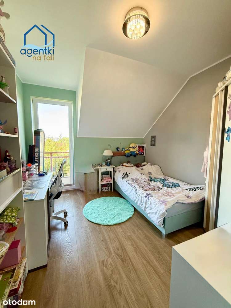 Rodzinny dom w zabudowie szeregowej z ogrodem .-16