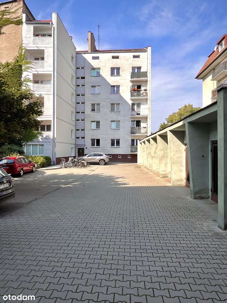 2 pokoje w Centrum Poznania - ul. Karmelicka, przy samym AWF-ie-15