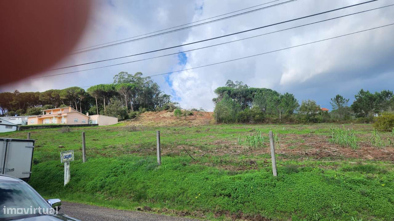 Extenso terreno, em Pernelhas, Parceiros - Leiria - Grande imagem: 5/8