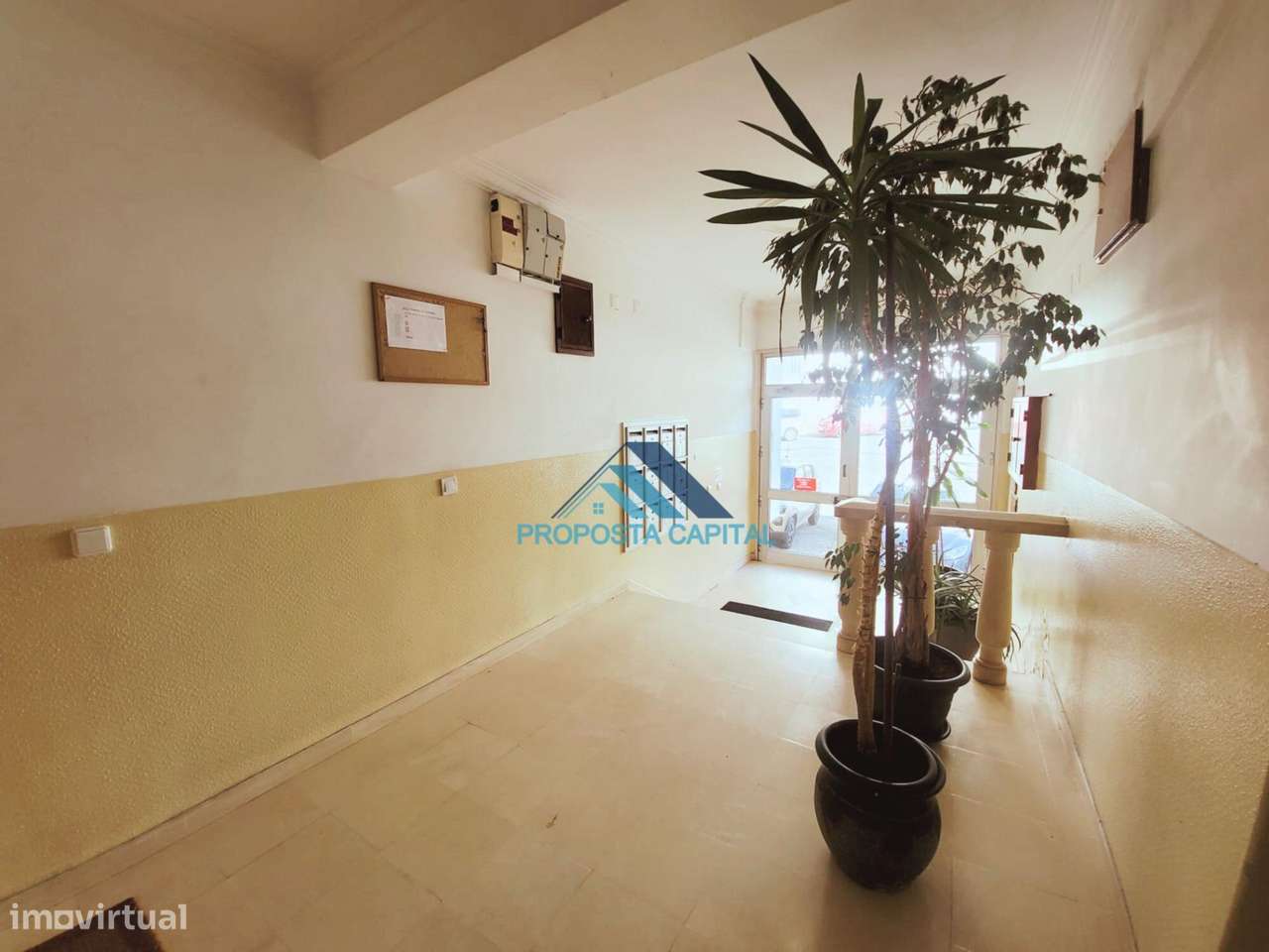 OPORTUNIDADE APARTAMENTO T2 | PENDÃO-QUELUZ-32