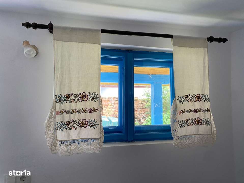 Casa cu 4 camere  si 625 mp teren in Avrig-3