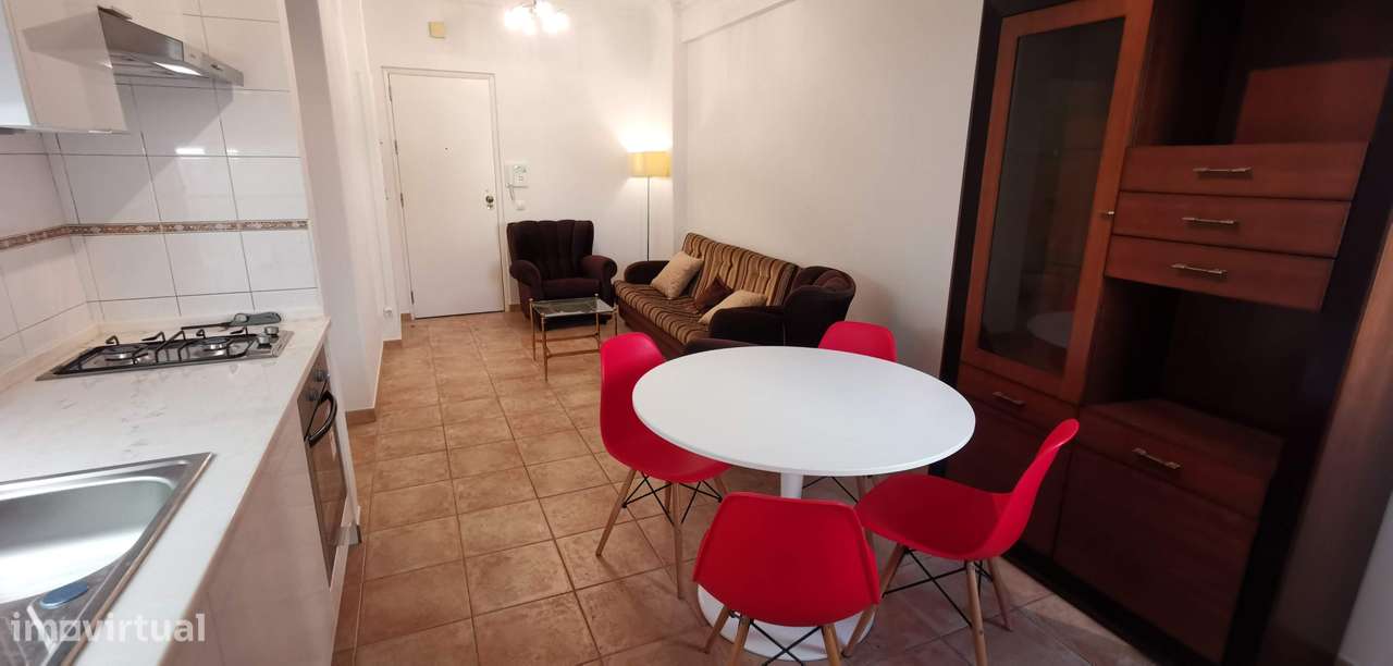 Apartamento T-1, mobilado, em Paço de Arcos - Grande imagem: 4/14