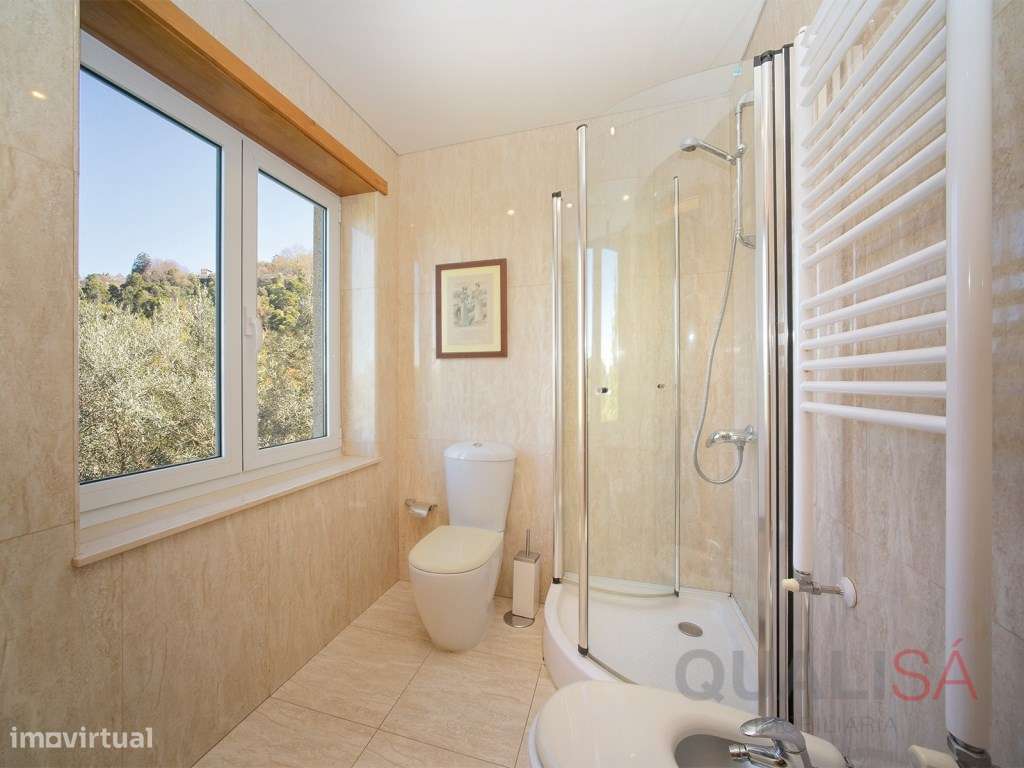 Moradia com piscina, jardim e bosque localizada na Encosta do Bom J...-9