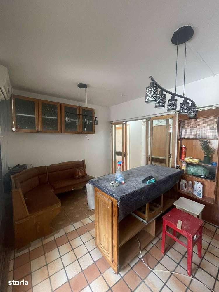 De vanzare duplex cu 4 camere, 3 balcoane,  in zona Hotel Roman - Imagine principală: 3/8