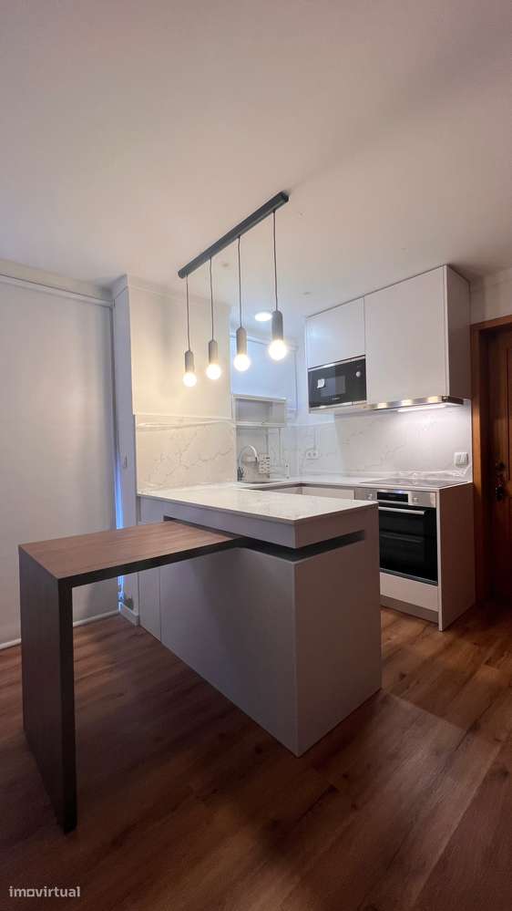 Modern Studio with Balcony & Rooftop Terrace - Prime Location - Grande imagem: 5/19