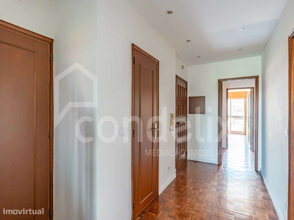 Duplex T6 para venda no Candal, Vila Nova de Gaia-8