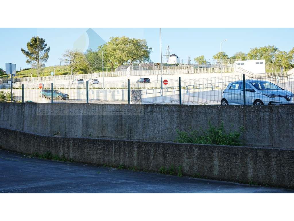 Já viu a área deste apartamento T3 com terraço- Mafra !!-33